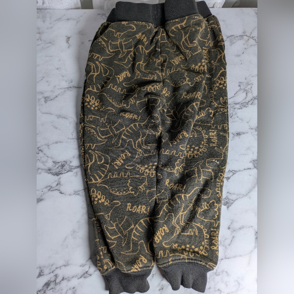 2 Kids Sweatpants- Gray and‎ Brown - Picture 3 of 8